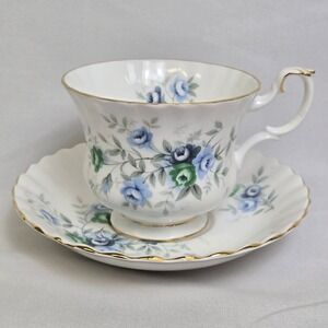 Royal Albert Teacup & Saucer Set Bone China Inspiration Floral England Vintage